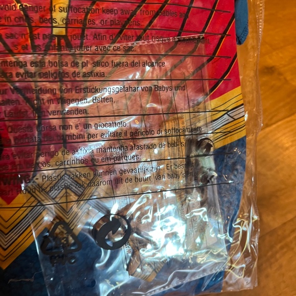 Wonder Women costume girls size small BRAND NEW - Picture 6 of 6